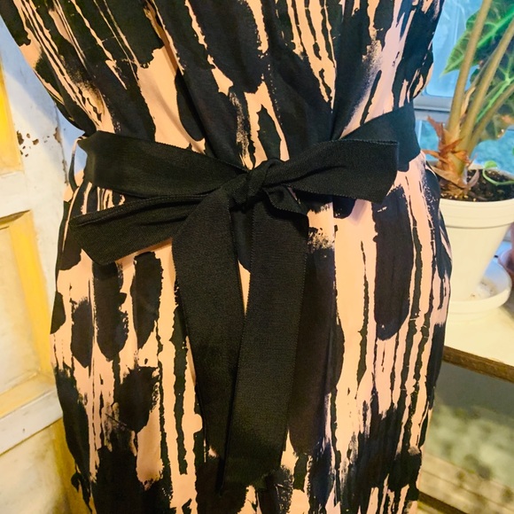 Aqua 100% Silk Pink and Black Mini Dress - Picture 4 of 10